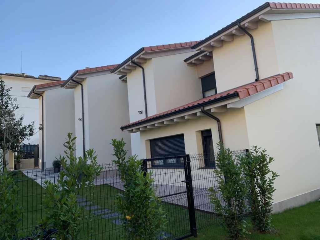 Adosadoduplex Marea Baja 3 Zona Playa Ideal Familias Parejas Y Amigos ยาเนส ภายนอก รูปภาพ